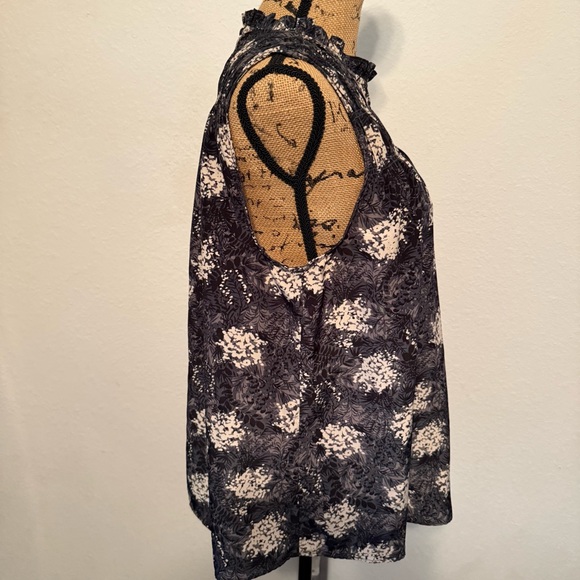 Joie Sleeveless Black Print Top Medium - Picture 3 of 11